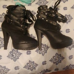 Size 34 high heel booties